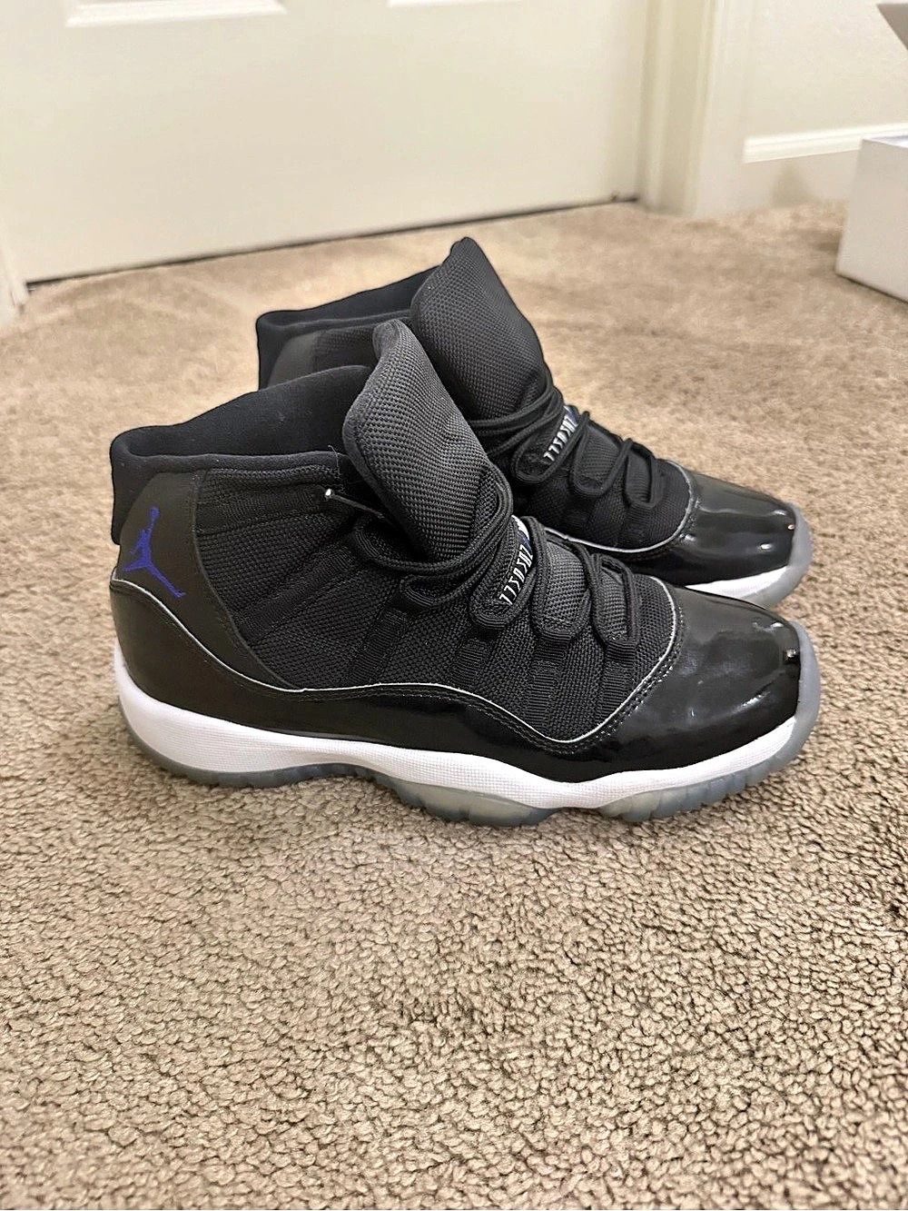 Nike Air Jordan 11 Space Jam